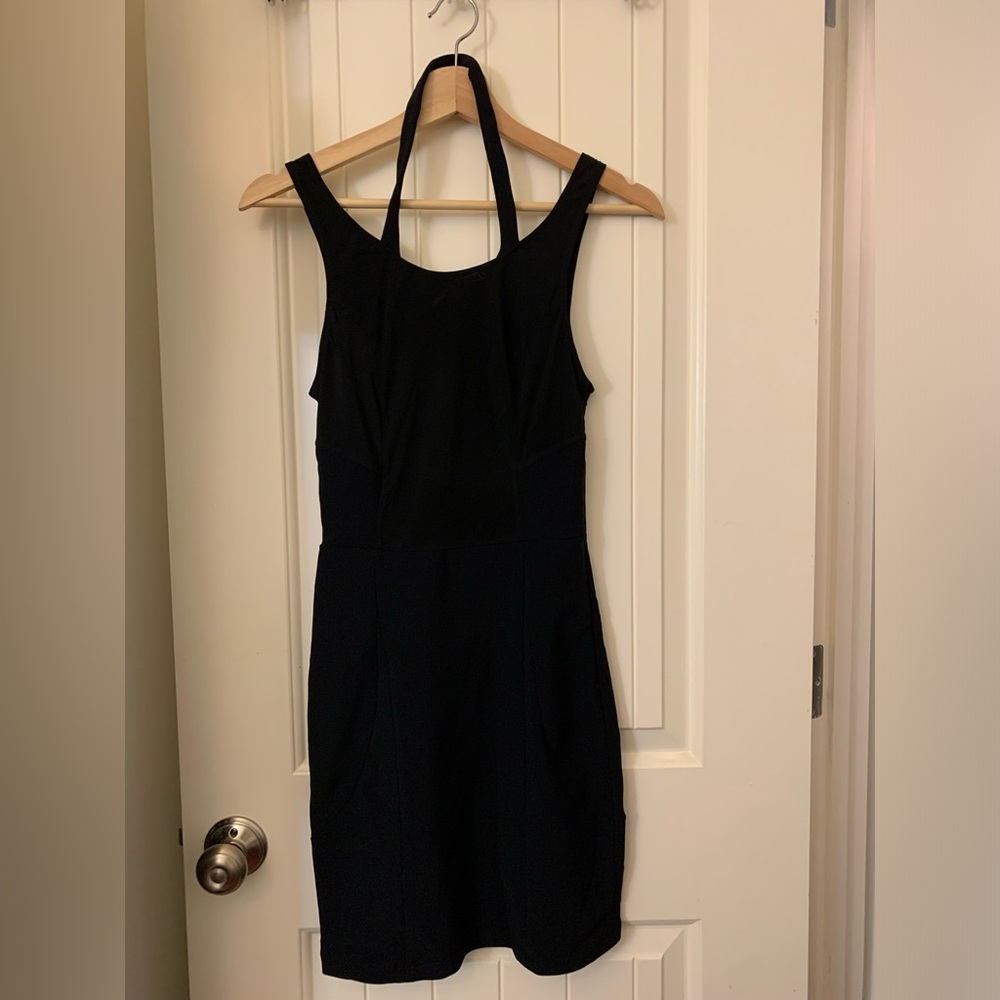 Poleci Black Dress